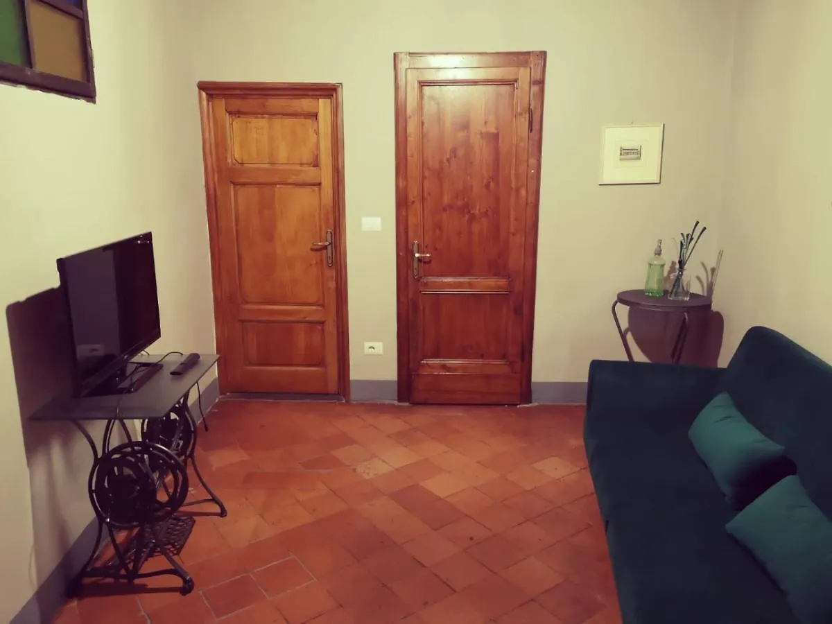 Palazzo Del Borgo Apartment Pistoia Italy