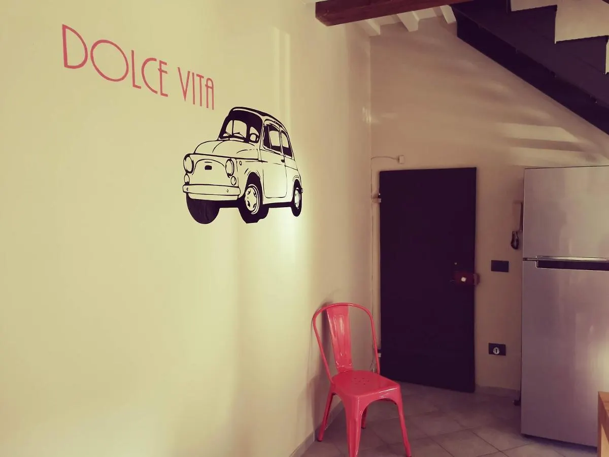 Palazzo Del Borgo Apartment Pistoia Italy